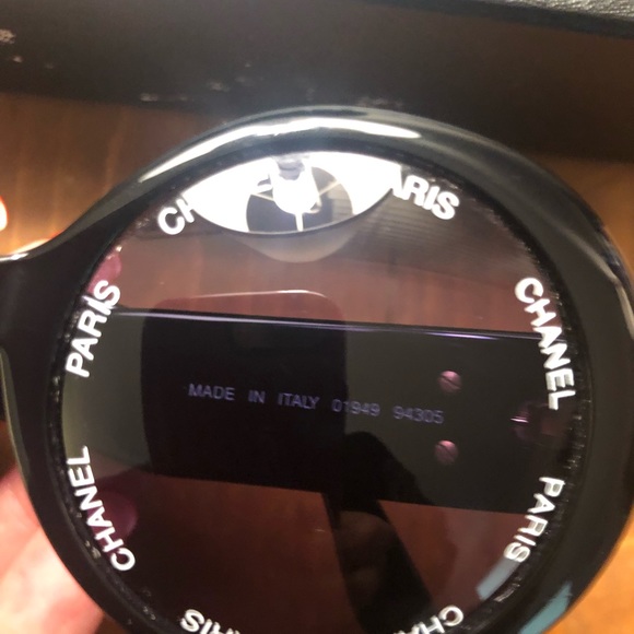 Authentic Chanel Vintage Round Sunglasses "Chanel Paris" Black w/White Text - Picture 10 of 10